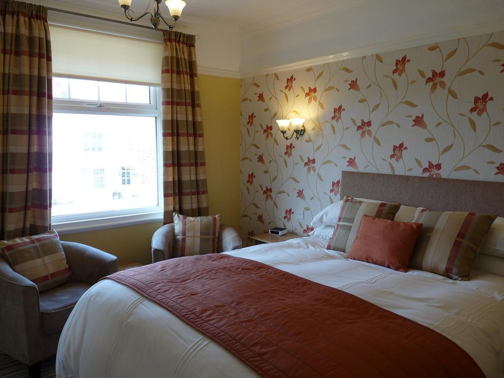 Cornerways Guest House Llandudno Exterior photo