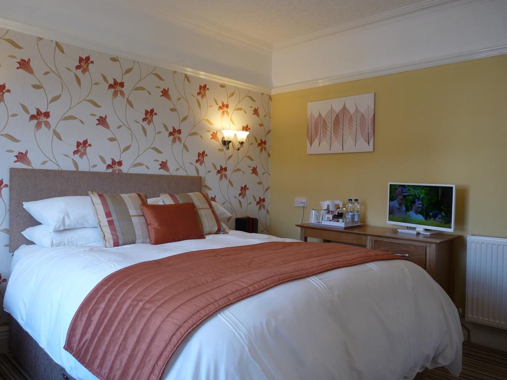 Cornerways Guest House Llandudno Exterior photo
