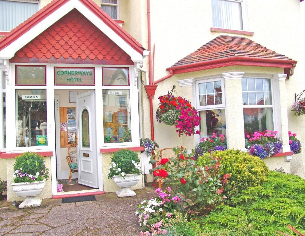 Cornerways Guest House Llandudno Exterior photo